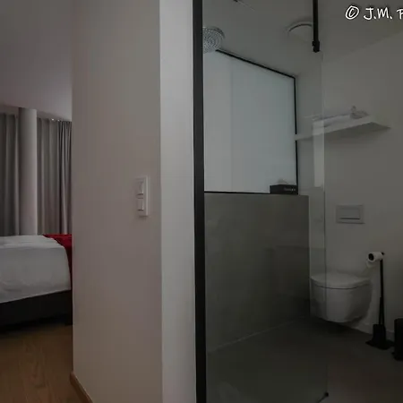 & Leon Bed & Breakfast Ostend