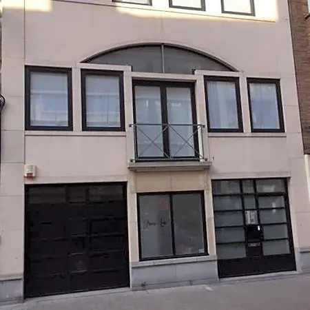 & Leon 住宿加早餐酒店 奥斯滕德