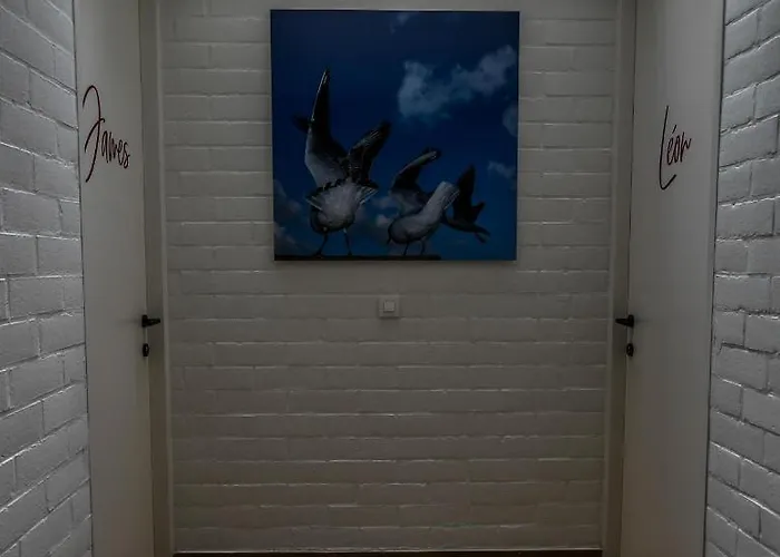 & Leon Panzió Ostende